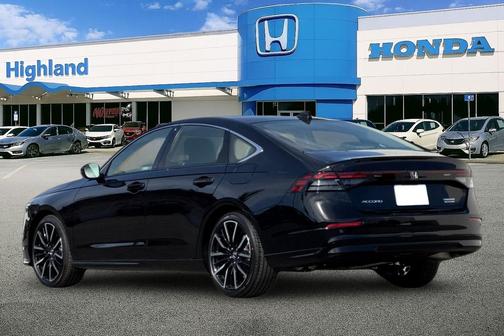 Crystal Black Pearl 2026 Honda Accord Hybrid Touring