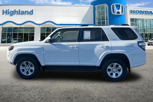 2024 Toyota 4Runner SR5