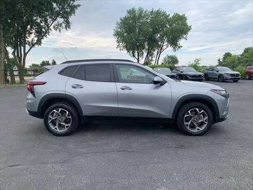 2024 Chevrolet Trax LT