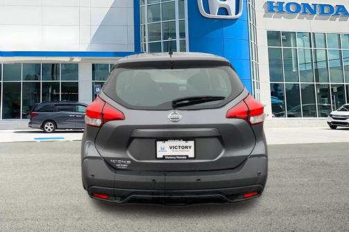 2020 Nissan Kicks S