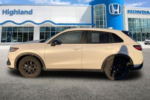 Platinum White Pearl 2024 Honda HR-V Sport