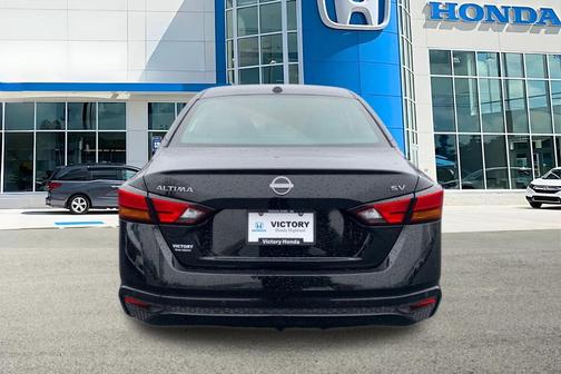 Super Black 2024 Nissan Altima 2.5 SV