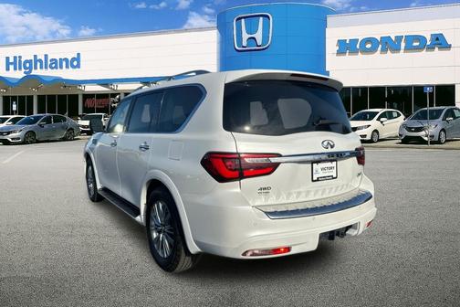 2023 INFINITI QX80 Luxe