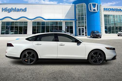 Platinum 2026 Honda Accord SE