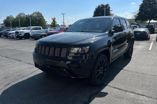 2020 Jeep Grand Cherokee Altitude