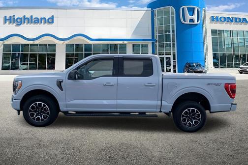 Space White Metallic 2022 Ford F-150 XLT