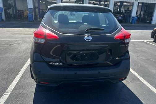 2020 Nissan Kicks S