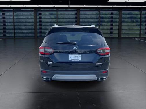 2025 Honda Pilot Touring 8-Passenger