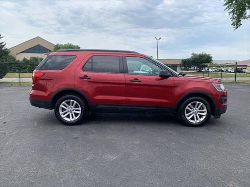 2016 Ford Explorer Base