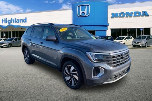 Platinum Gray Metallic 2025 Volkswagen Atlas 2.0T SE w/Technology 4MOTION