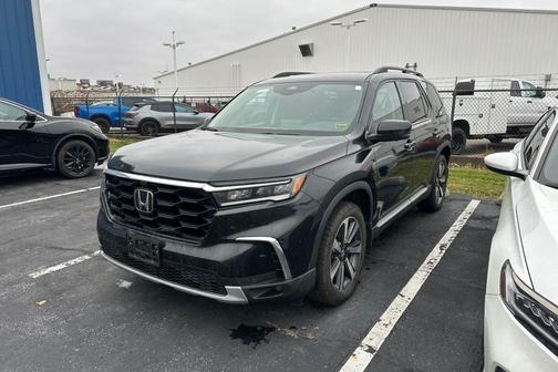 2023 Honda Pilot AWD Elite
