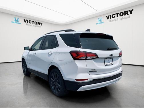 2022 Chevrolet Equinox FWD RS