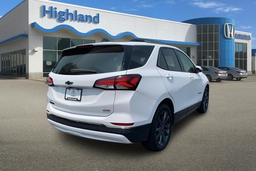 2022 Chevrolet Equinox FWD RS