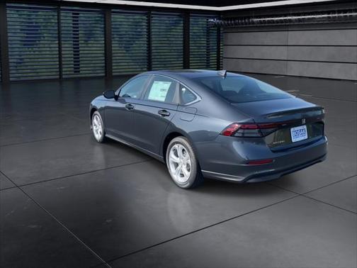2025 Honda Accord LX 1.5T