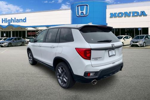 Platinum White Pearl 2023 Honda Passport AWD EX-L