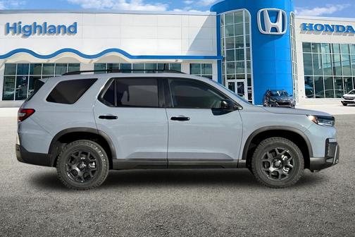 Gray 2026 Honda Pilot TrailSport