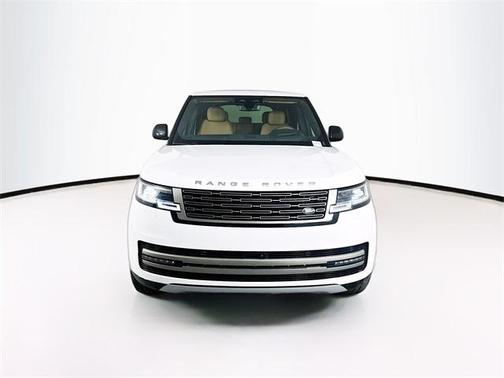 2025 Land Rover Range Rover P400 SE