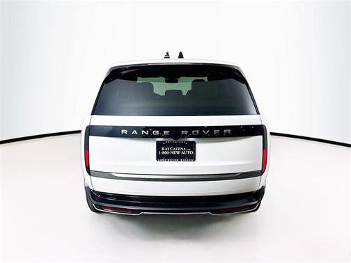 2025 Land Rover Range Rover P400 SE