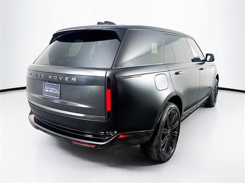 2025 Land Rover Range Rover P530 SE 7 Seat