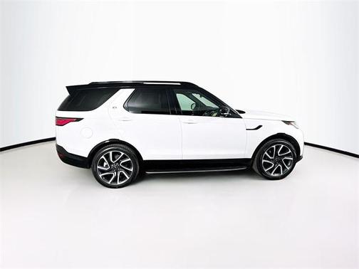 2025 Land Rover Discovery P360 Dynamic SE