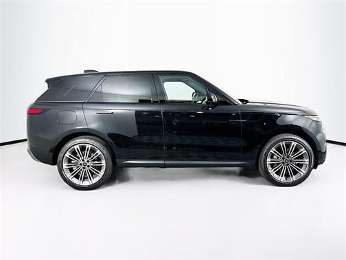 2025 Land Rover Range Rover Sport P360 SE