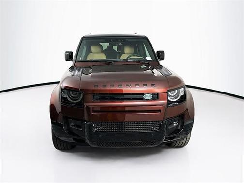 2025 Land Rover Defender P400 X-Dynamic SE