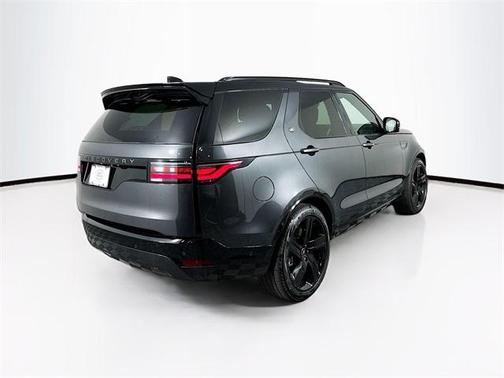 2025 Land Rover Discovery P360 Dynamic SE
