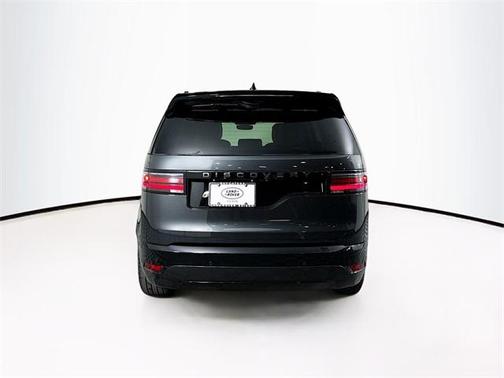 2025 Land Rover Discovery P360 Dynamic SE