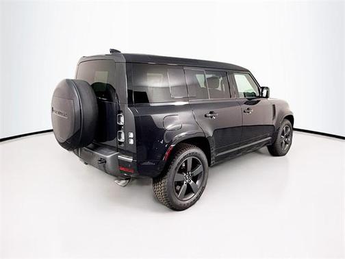 2025 Land Rover Defender P525 V8