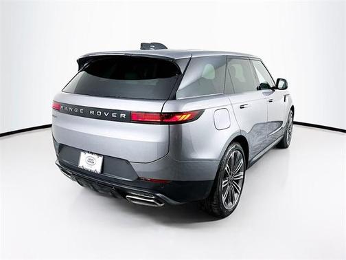 2025 Land Rover Range Rover Sport P360 SE
