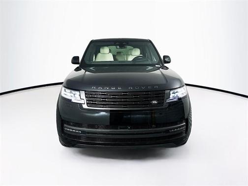 2025 Land Rover Range Rover P530 SE