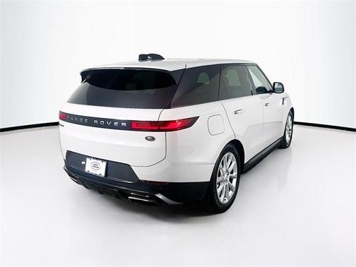 2023 Land Rover Range Rover Sport SE