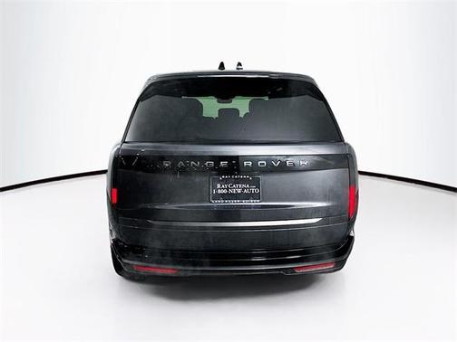 2025 Land Rover Range Rover P530 SE 7 Seat