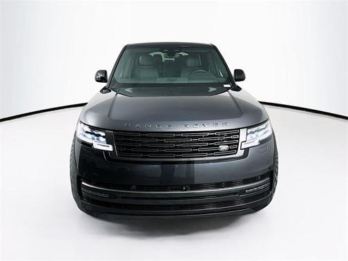 2025 Land Rover Range Rover P530 SE 7 Seat