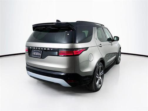 2025 Land Rover Discovery P360 Metropolitan Edition