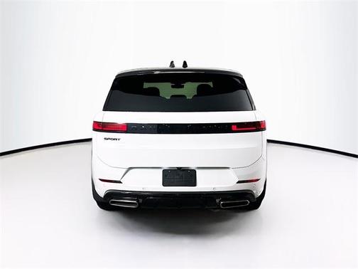 2026 Land Rover Range Rover Sport 5.0L Supercharged Dynamic