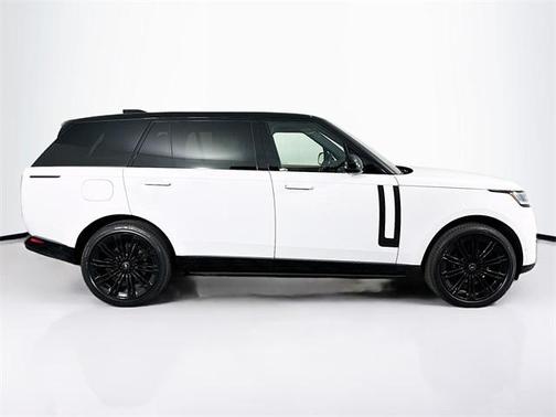 2025 Land Rover Range Rover P400 SE 7 Seat
