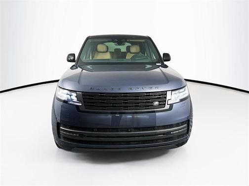 2025 Land Rover Range Rover P400 SE 7 Seat
