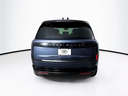 2025 Land Rover Range Rover P400 SE 7 Seat