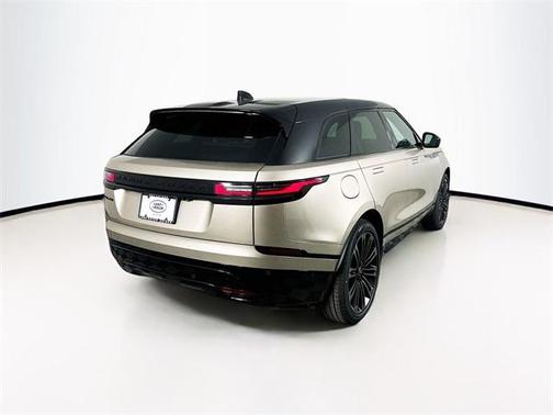 2026 Land Rover Range Rover Velar Dynamic SE