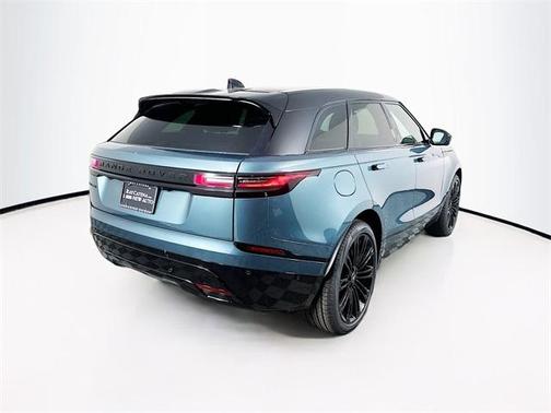 2026 Land Rover Range Rover Velar P250 Dynamic SE