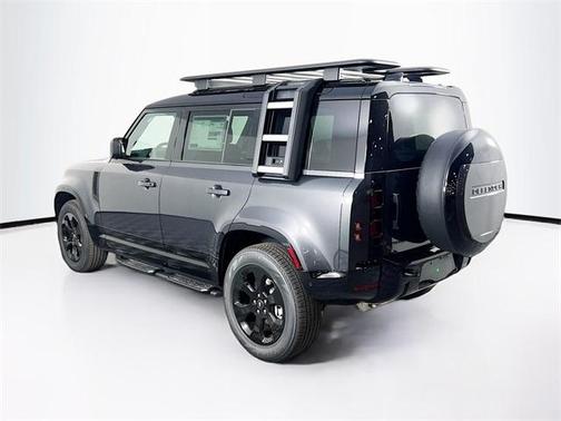 2025 Land Rover Defender P400 X-Dynamic SE