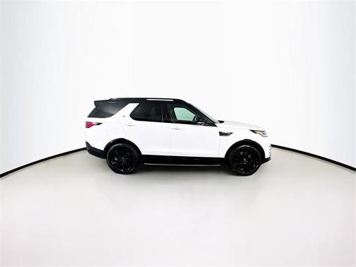 2025 Land Rover Discovery P360 Dynamic SE