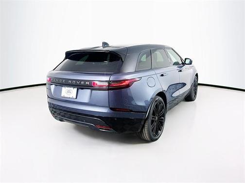 2026 Land Rover Range Rover Velar Dynamic SE