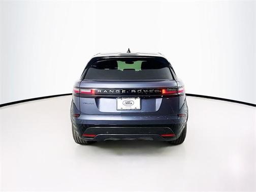 2026 Land Rover Range Rover Velar Dynamic SE