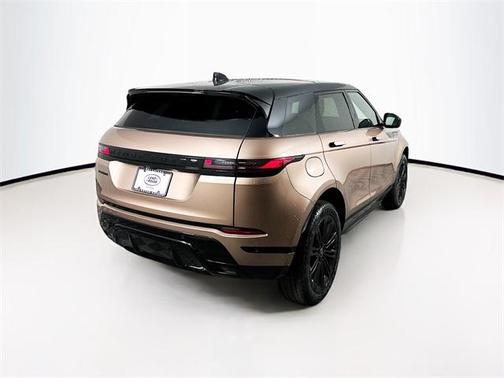 2026 Land Rover Range Rover Evoque Dynamic SE