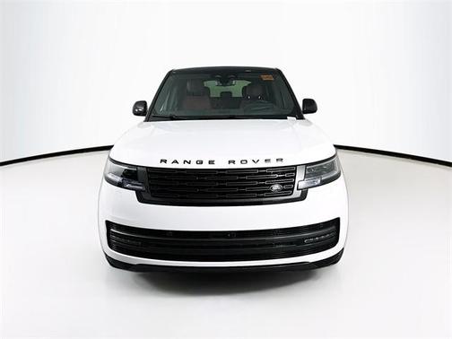 2025 Land Rover Range Rover P550e SE