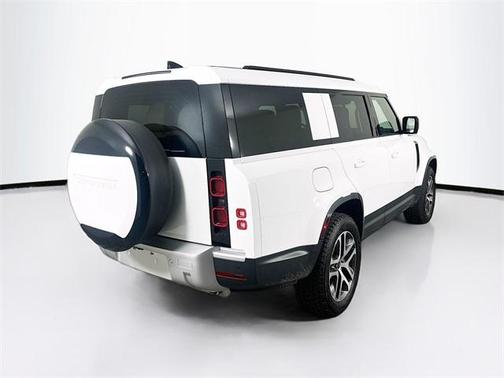 2025 Land Rover Defender P400 S