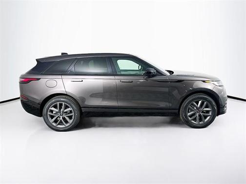 2026 Land Rover Range Rover Velar Dynamic SE