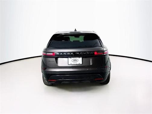 2026 Land Rover Range Rover Velar Dynamic SE